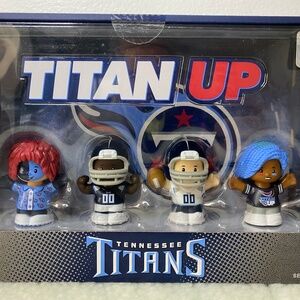 Little People Collector x NFL Tennessee Titans Collectible Set 23175